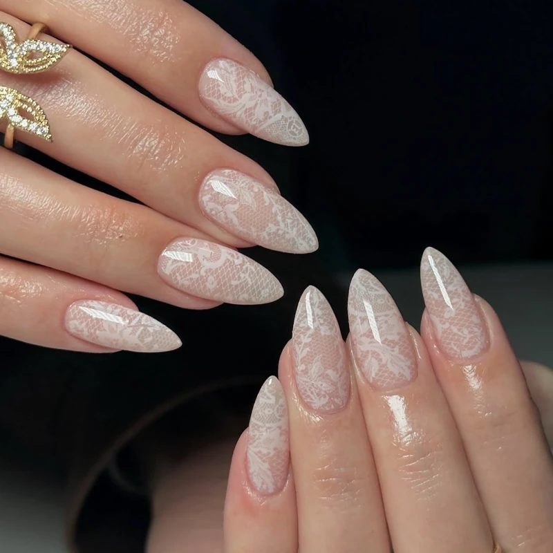 Elegant Wedding Nails with Soft Tones, Delicate Details, and a Romantic Bridal Finish Elegant Wedding Nails with Soft Tones, Delicate Details, and a Romantic Bridal Finish