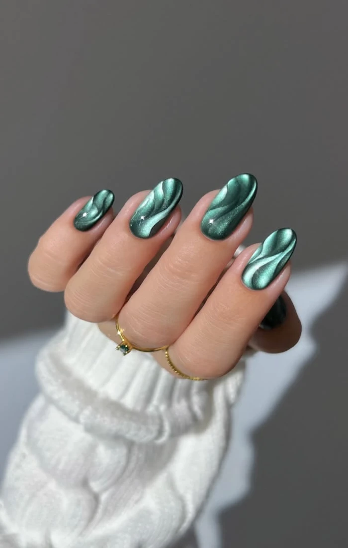 Modern manicures, subtle dimension, and glossy finishes. Modern manicures, subtle dimension, and glossy finishes.